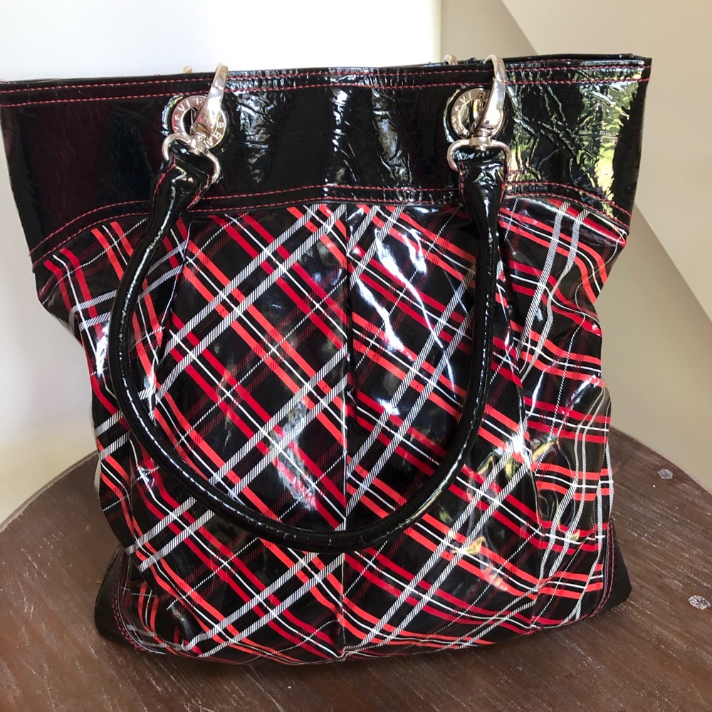 Vera Bradley Pirouette Vera Frill Tote